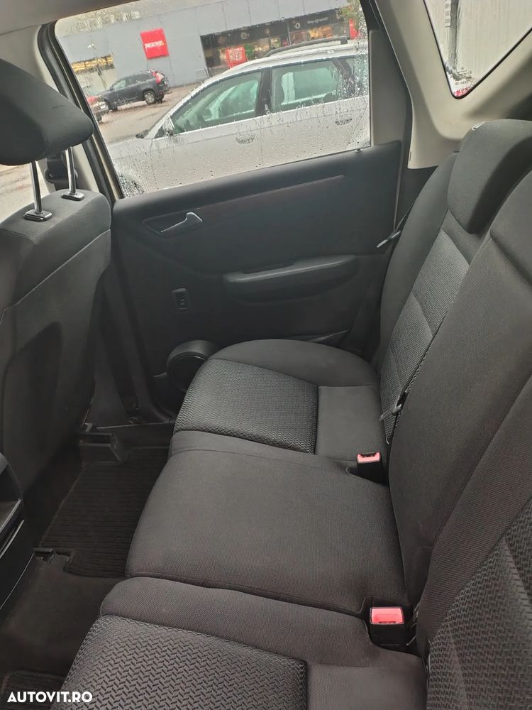 Mercedes-Benz A 170 - 13