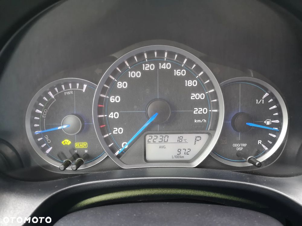 Toyota Yaris Hybrid 100 Premium - 17