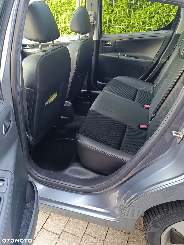 Peugeot 207 1.6 Premium - 9