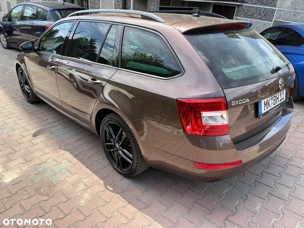 Skoda Octavia 2.0 TDI (Green tec) 4x4 Ambition - 17