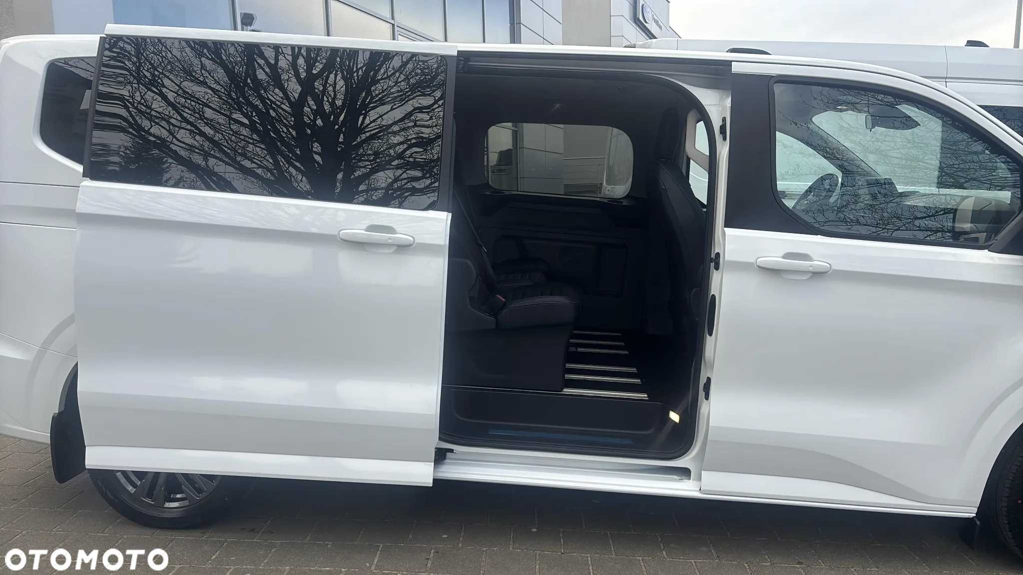 Ford Tourneo Custom 2.0 EcoBlue 320 L2 Titanium - 8