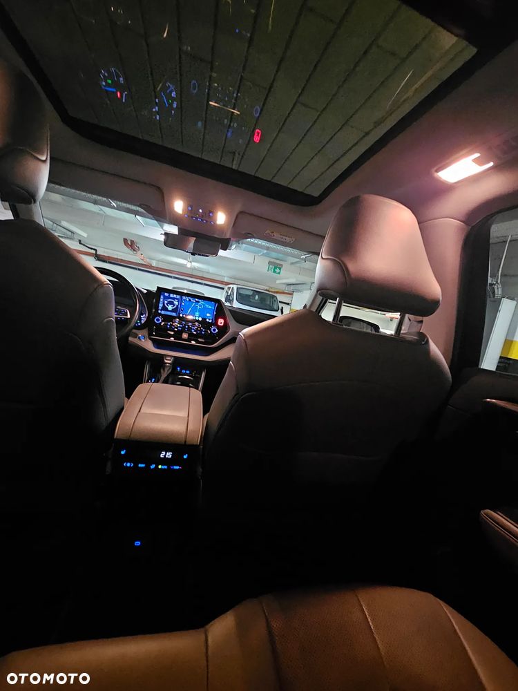 Toyota Highlander 2.5 Hybrid Executive - 11