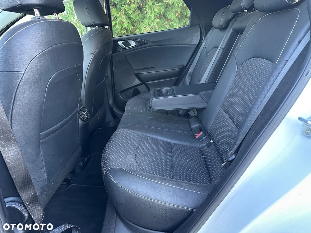 Kia XCeed 1.6 CRDi DCT7 LAUNCH EDITION - 15