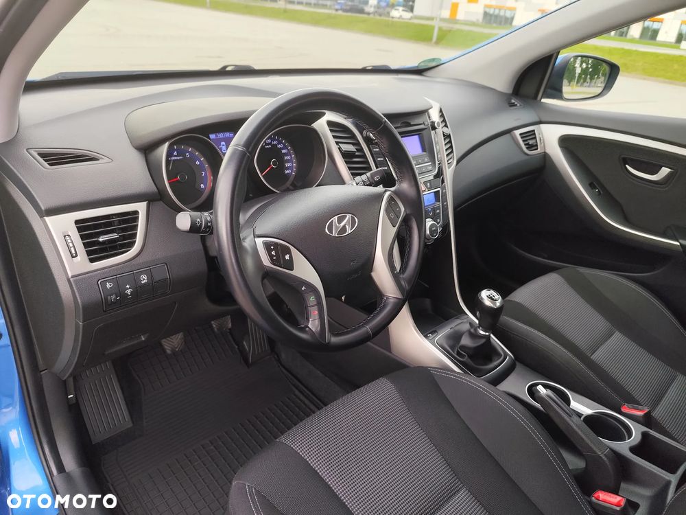 Hyundai i30 blue 1.4 Classic - 9