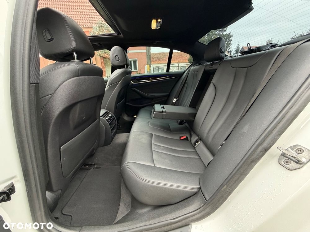 BMW Seria 5 - 21