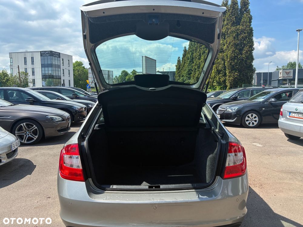 Skoda RAPID 1.4 TSI Elegance Max DSG - 12
