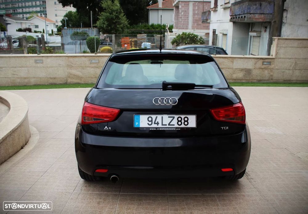 Audi A1 1.6 TDI Advance S-Tronic - 22