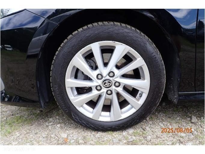 Toyota Camry - 16