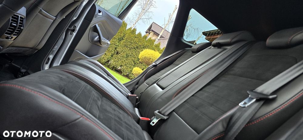 Ford Kuga 1.5 EcoBlue ST-LINE - 22