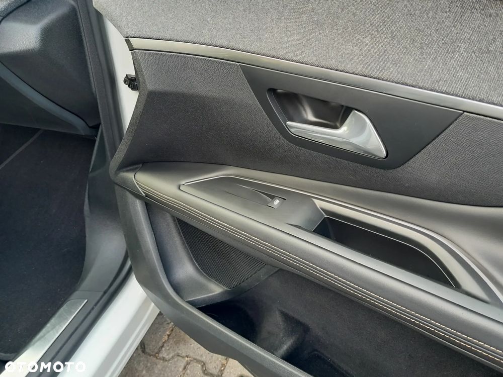 Peugeot 3008 - 24
