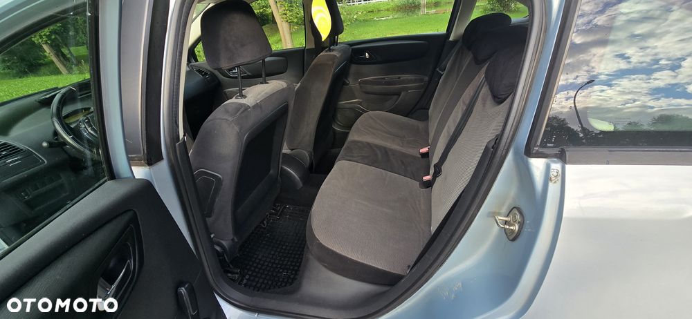 Citroën C4 1.6 HDi X - 15