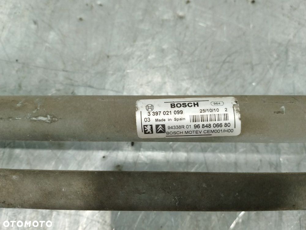 MECHANIZM WYCIERACZEK PEUGEOT 308 0390241869  9684806680 - 7