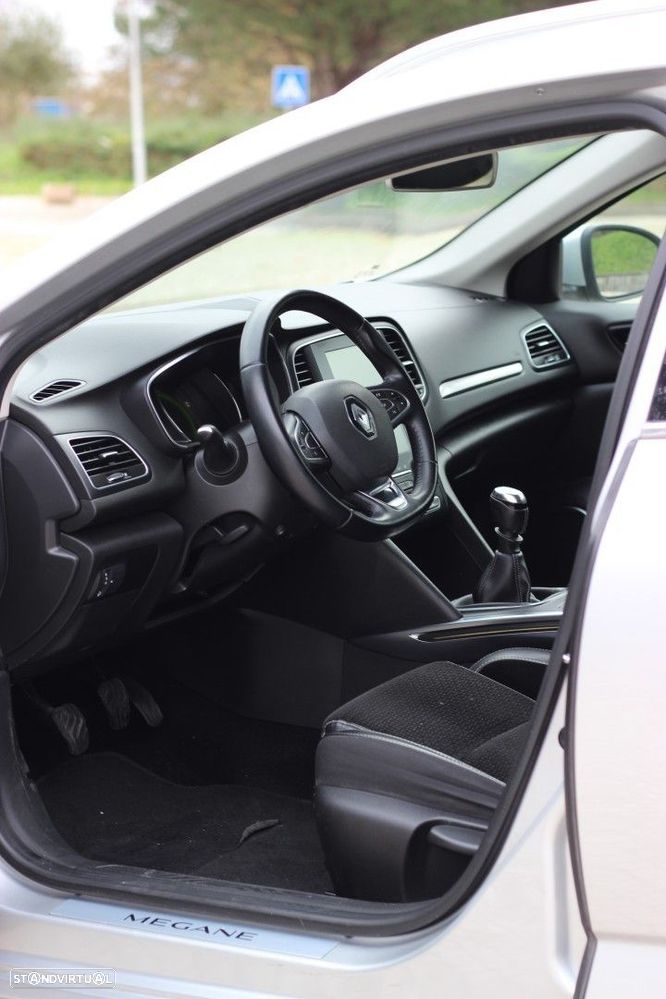 Renault Mégane ENERGY dCi 110 INTENS - 9