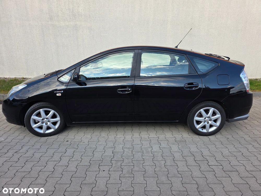 Toyota Prius 1.5 VVT-i Prestige - 1
