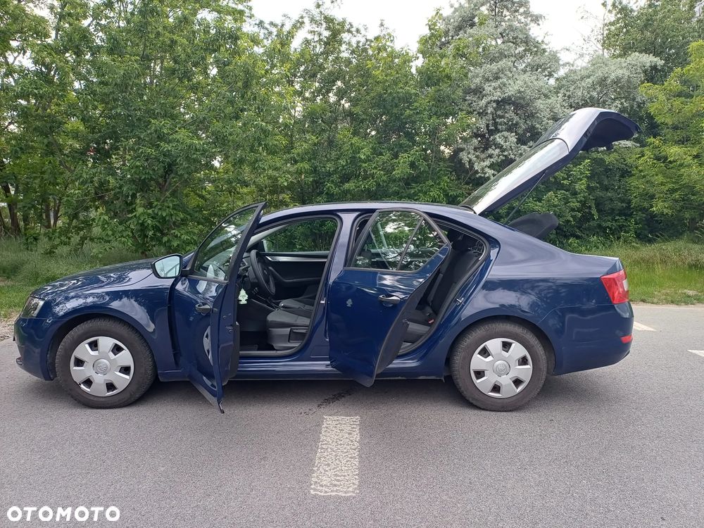 Skoda Octavia 1.6 TDI Active - 9