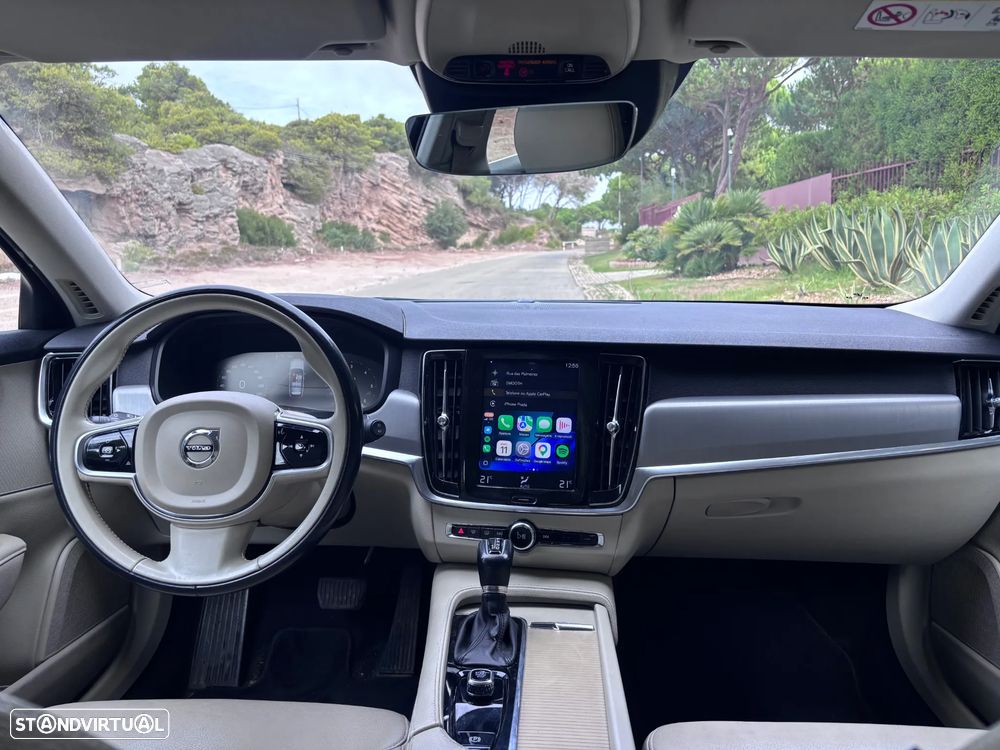 Volvo V90 2.0 D4 Momentum Geartronic - 10