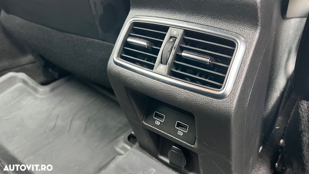 Renault Megane TCE 140 GPF Zen - 17