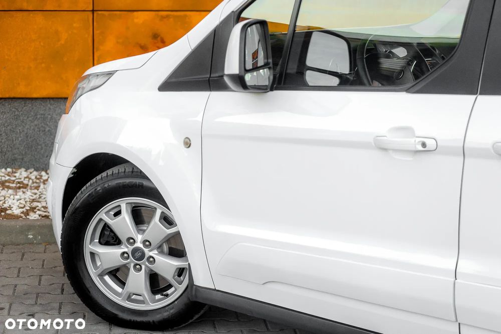 Ford Tourneo Connect Grand - 9