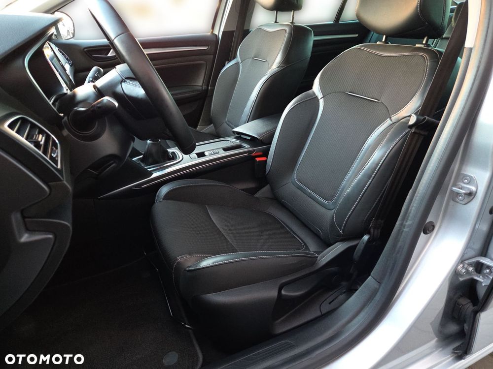 Renault Megane 1.3 TCe Techno - 9