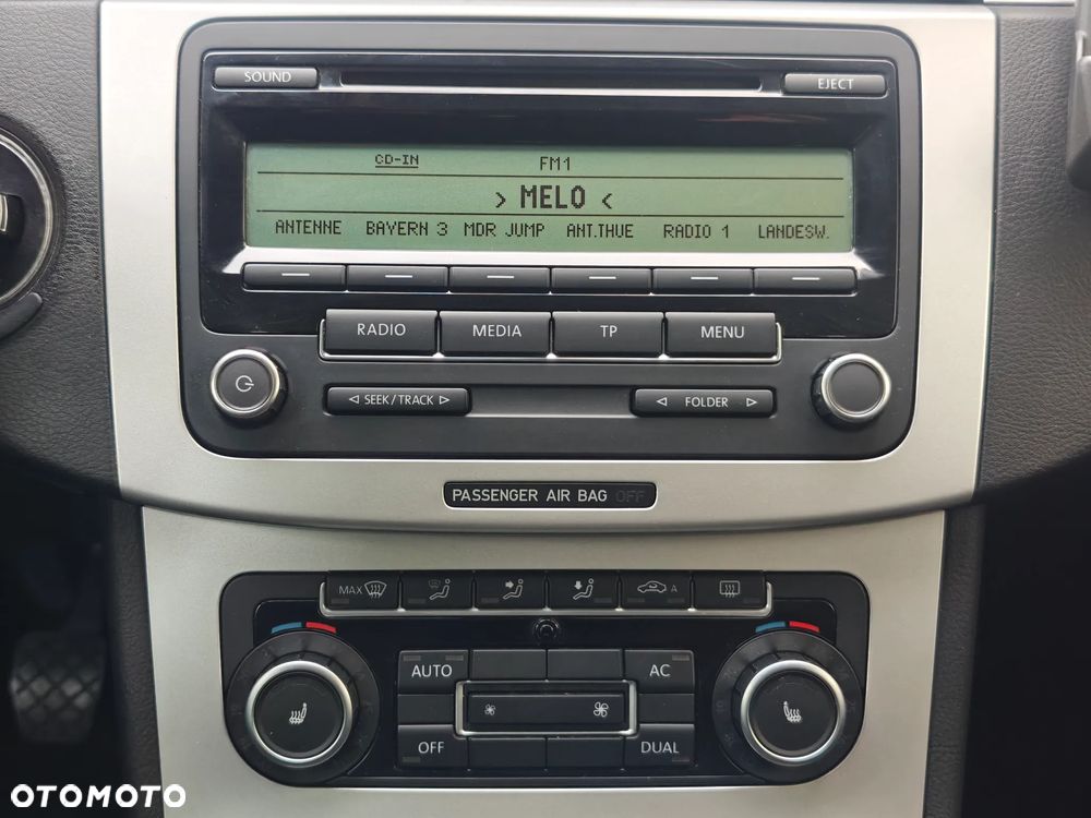 Volkswagen Passat 1.6 Comfortline - 19