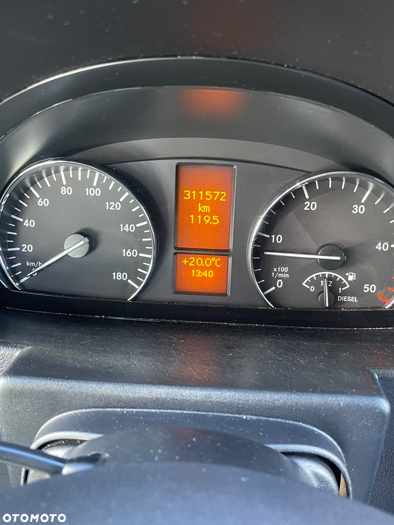 Mercedes-Benz Sprinter 319 - 6