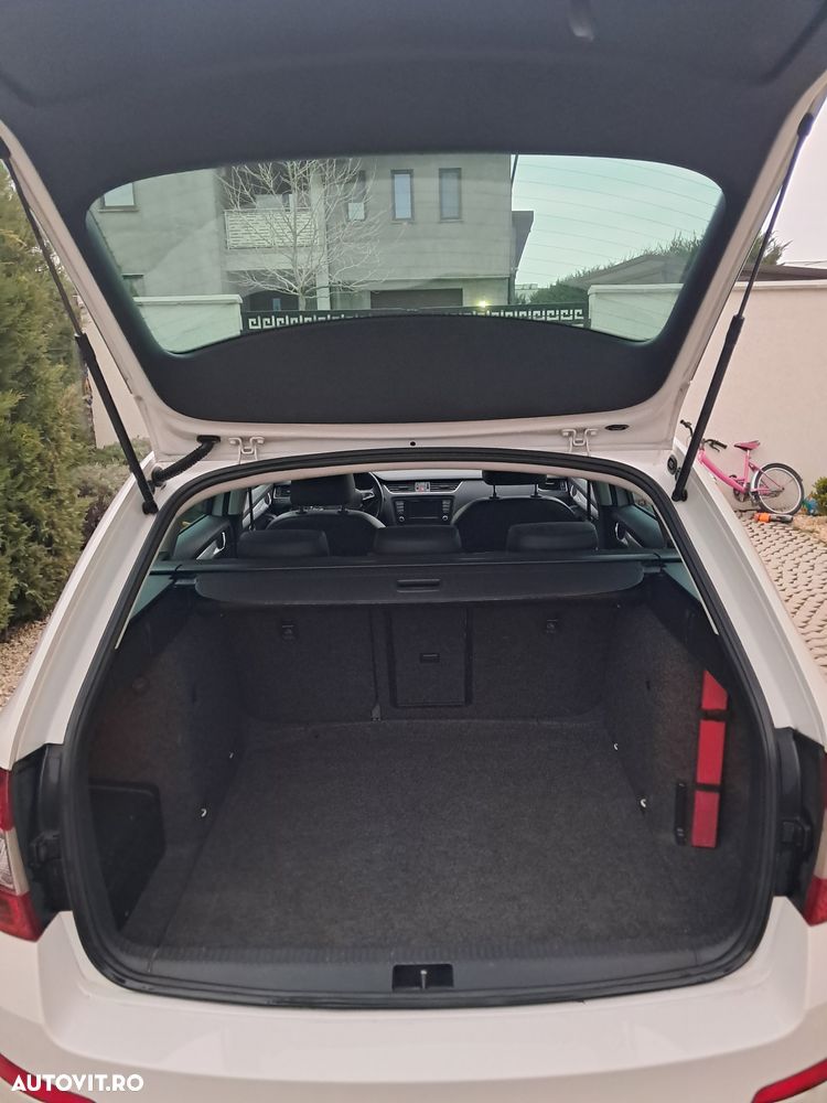 Skoda Octavia 2.0 TDI Green tec Elegance - 11