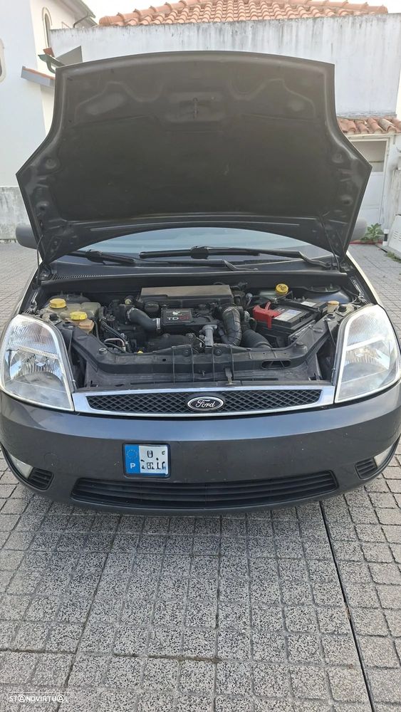 Ford Fiesta 1.4 TDCi Ghia - 8