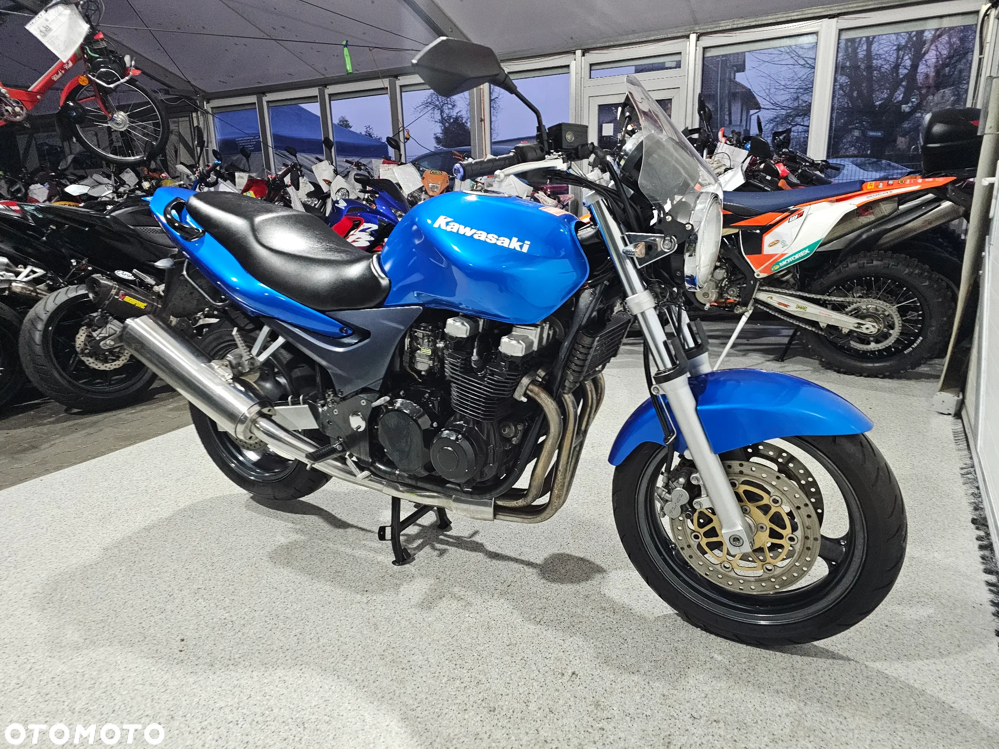Kawasaki ZR - 25
