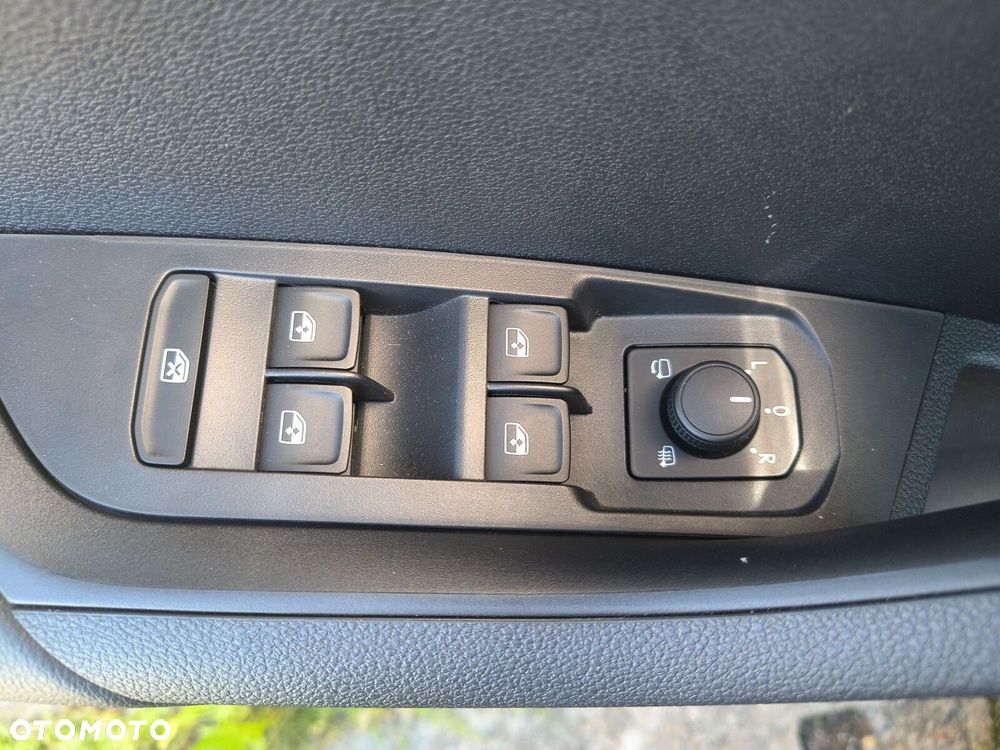 Skoda Karoq 1.5 TSI ACT Edition 130 DSG - 20