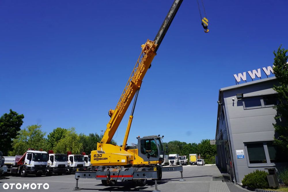 Sennebogen 630 Dźwig terenowo-szosowy / Zasięg 30 m / Udźwig 30 t / 4 szt - 23