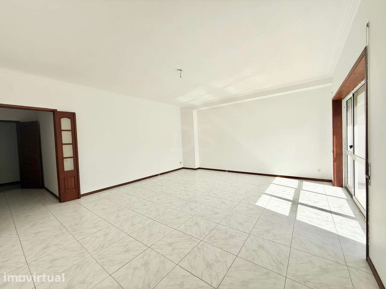 T3 com 154m² | 3 Varandas | Garagem Fechada | A 2 Passos do Metro e do - Grande imagem: 3/22