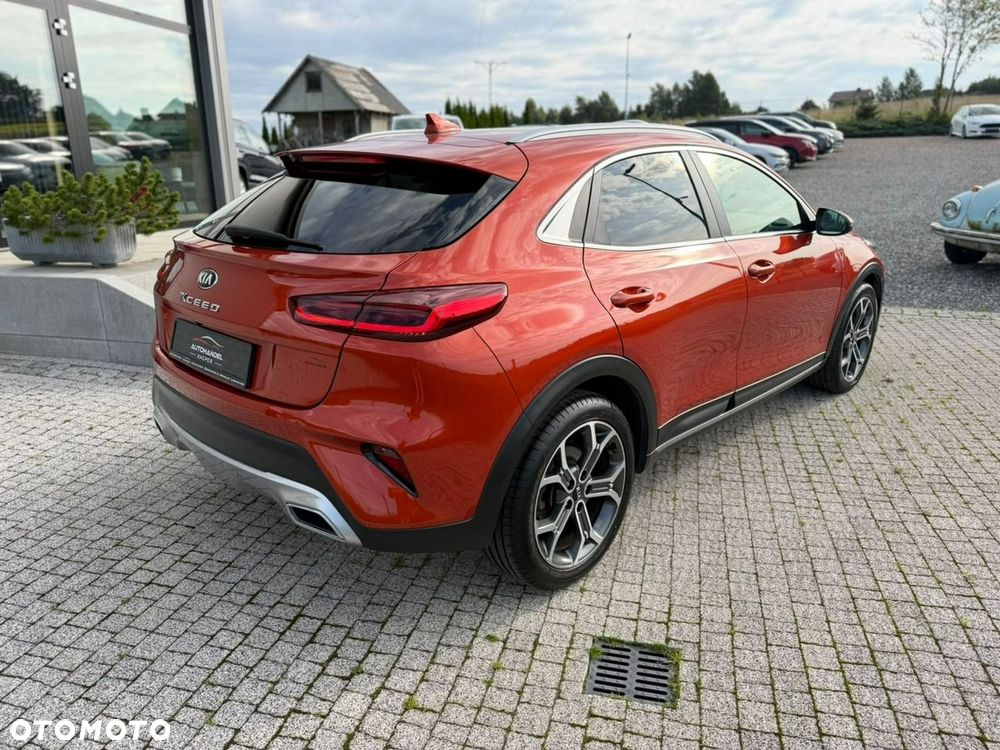 Kia XCeed - 4