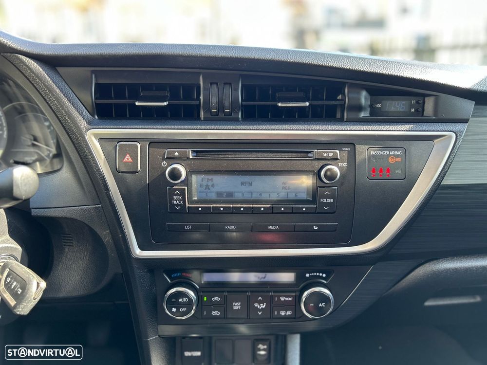 Toyota Auris Touring Sports 1.4 D-4D Comfort - 15