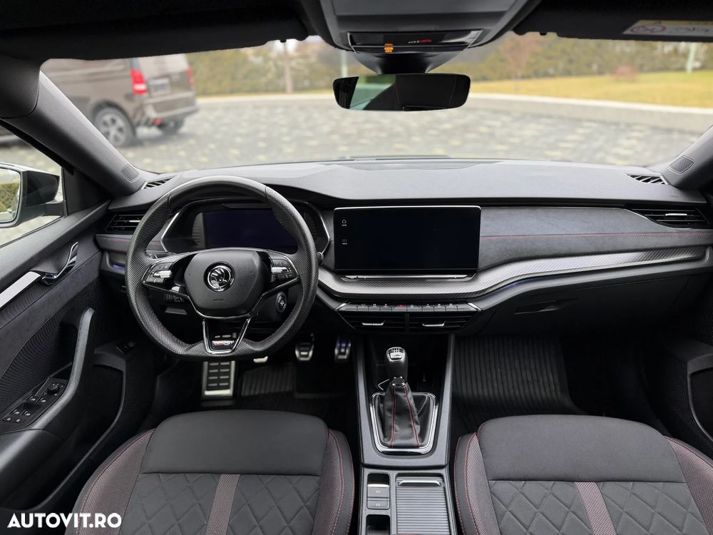 Skoda Octavia 2.0 TSI RS Plus - 11