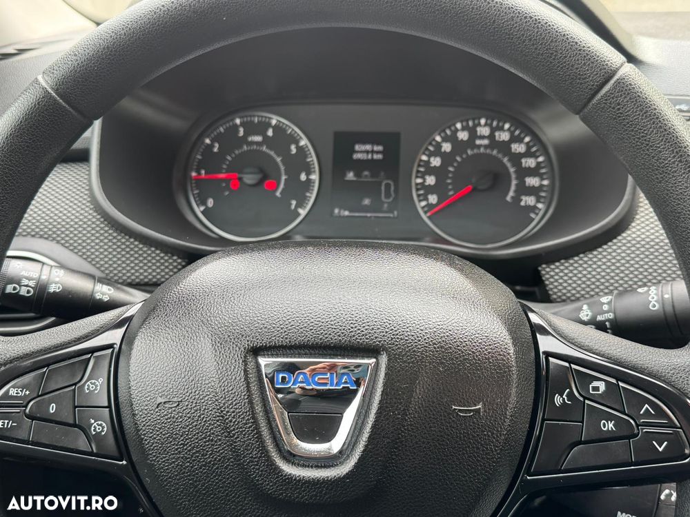 Dacia Logan TCe 90 MT6 Comfort - 12