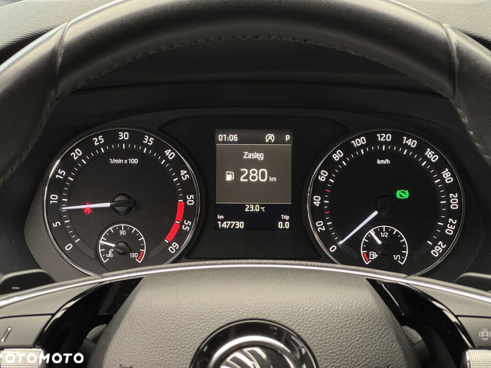 Skoda Octavia 2.0 TDI Ambition DSG - 18