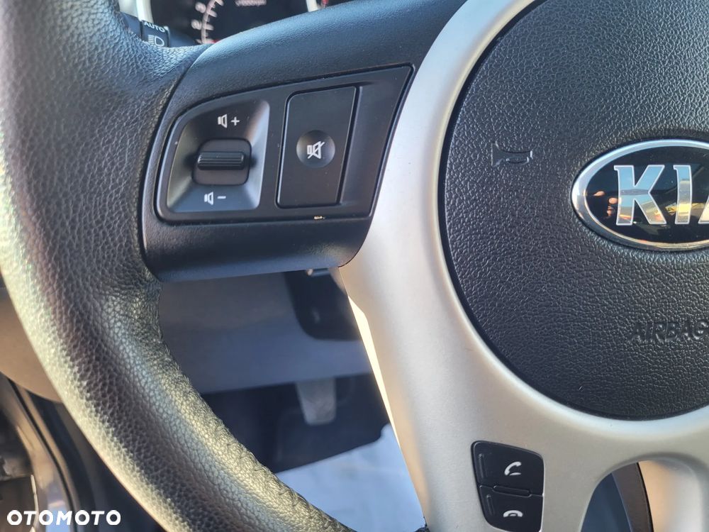 Kia Venga 1.6 CVVT Fifa World Cup Edition - 29