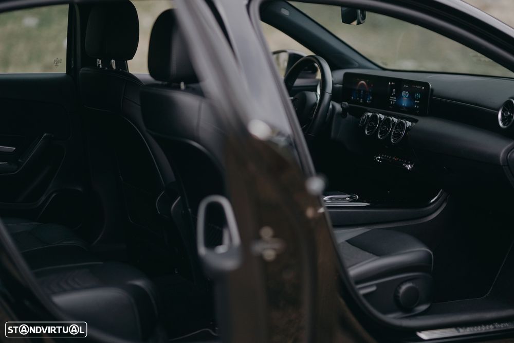 Mercedes-Benz A 250 e Style Plus - 20