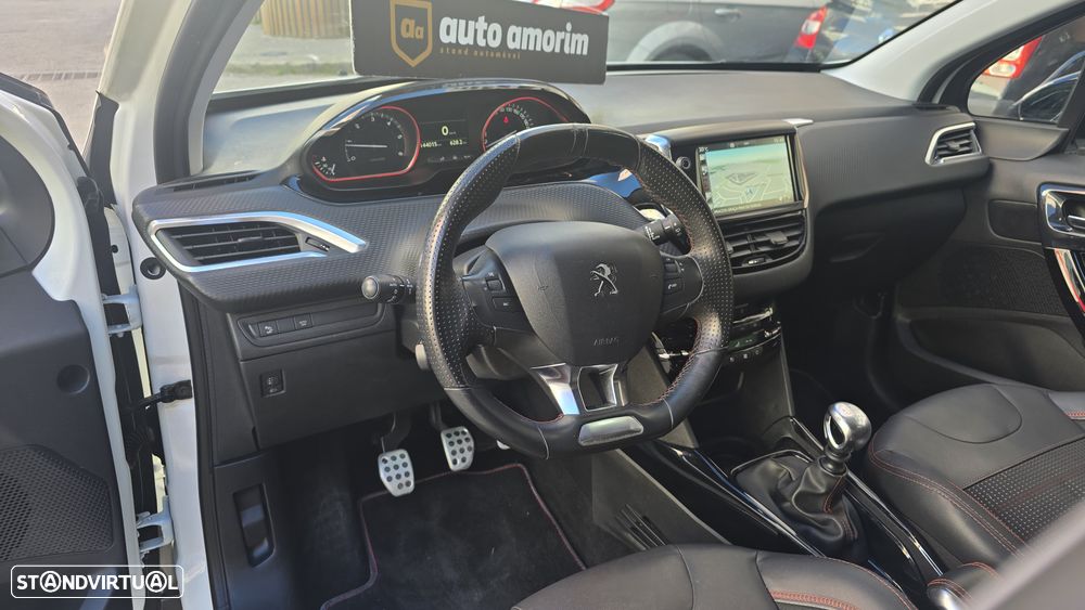 Peugeot 2008 1.6 BlueHDi GT Line - 17