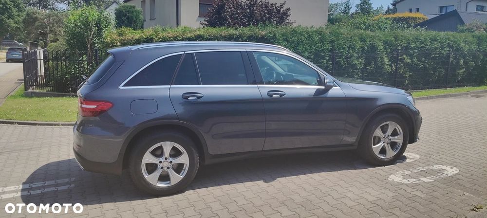 Mercedes-Benz GLC 250 d 4Matic 9G-TRONIC AMG Line - 8