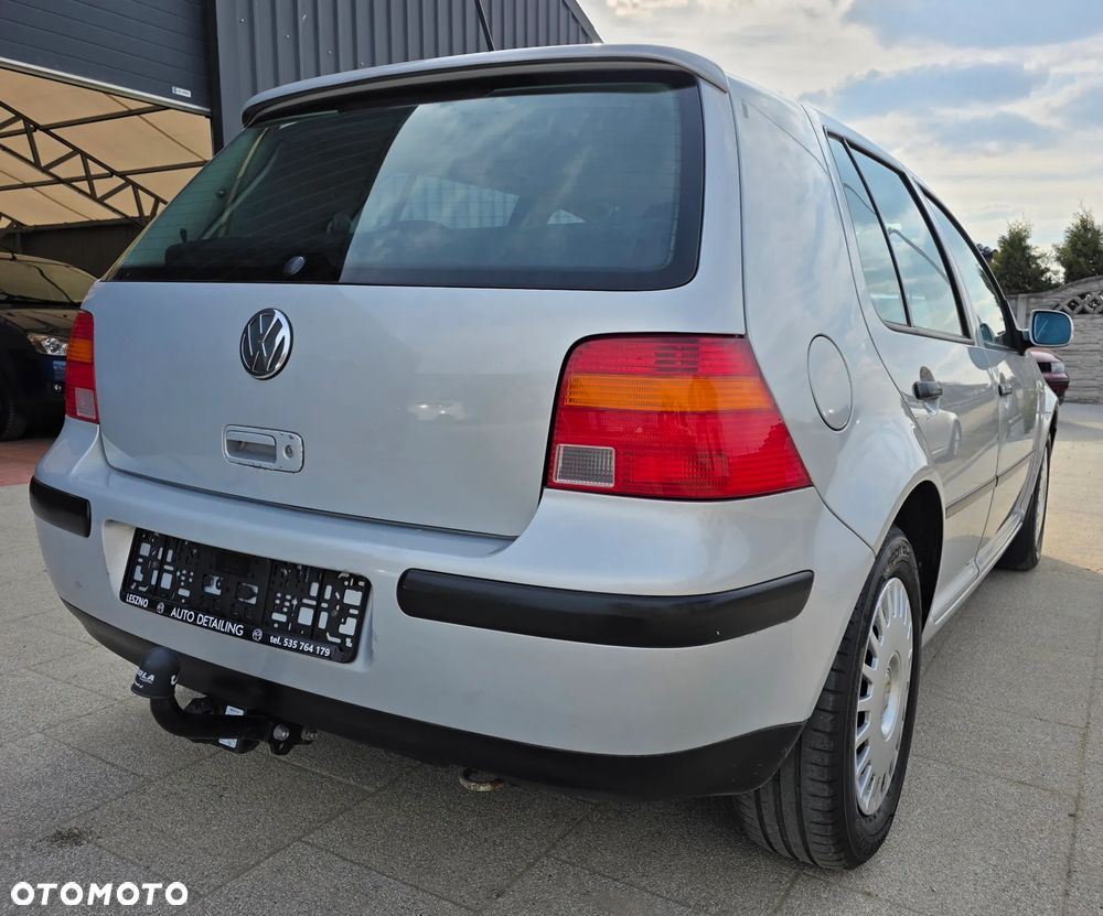 Volkswagen Golf 1.4 Comfortline - 6