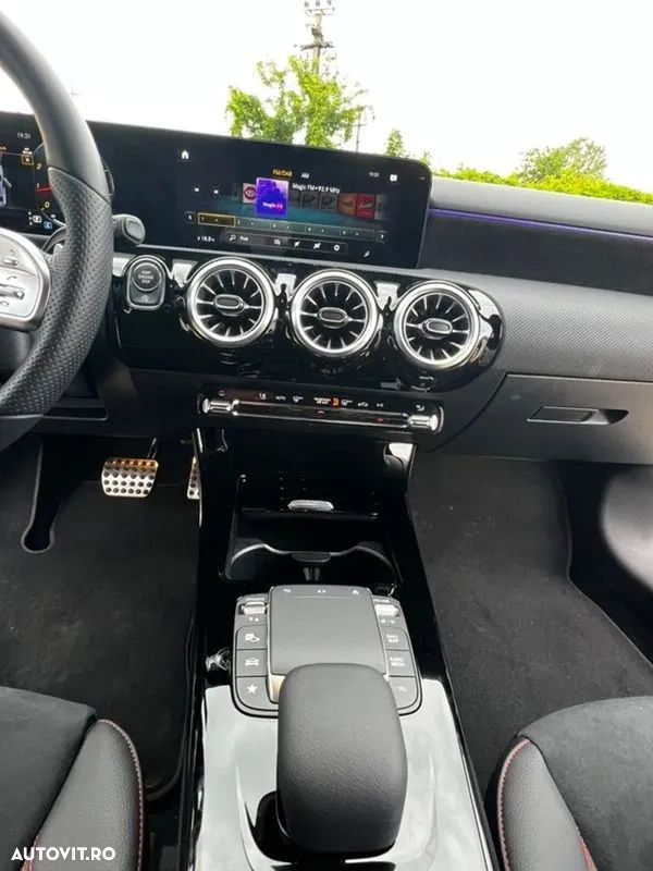 Mercedes-Benz A 180 MHEV 7G-DCT - 15