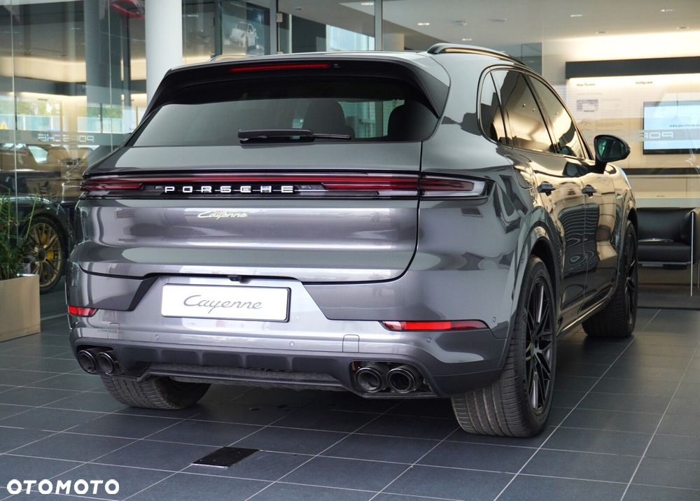 Porsche Cayenne - 8
