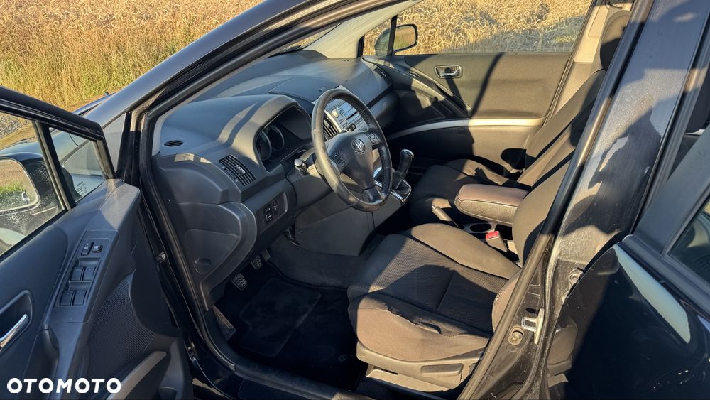 Toyota Corolla Verso - 7