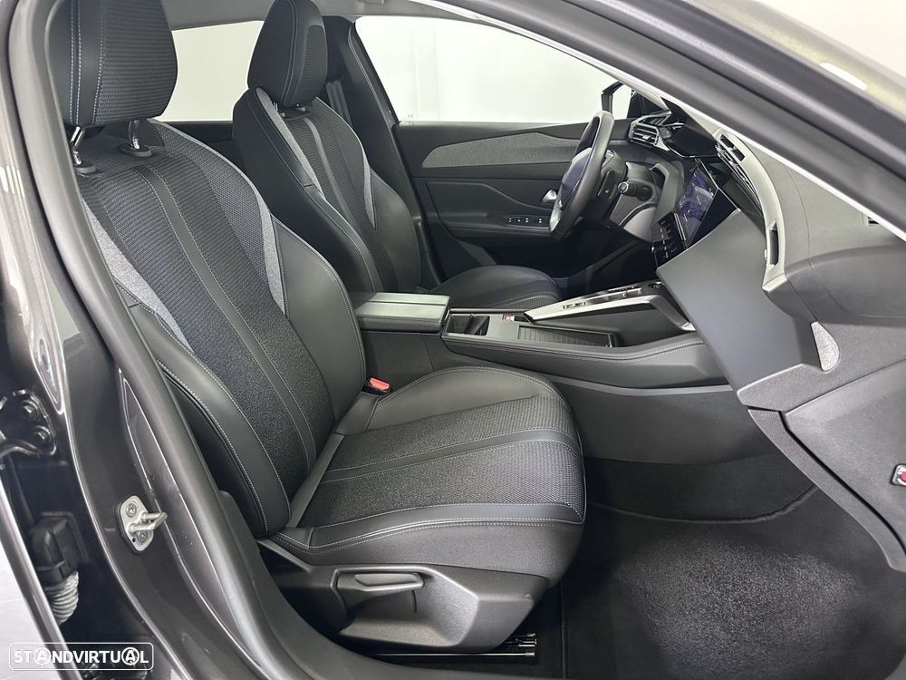 Peugeot 308 SW 1.6 Hybrid Allure Pack e-EAT8 - 17