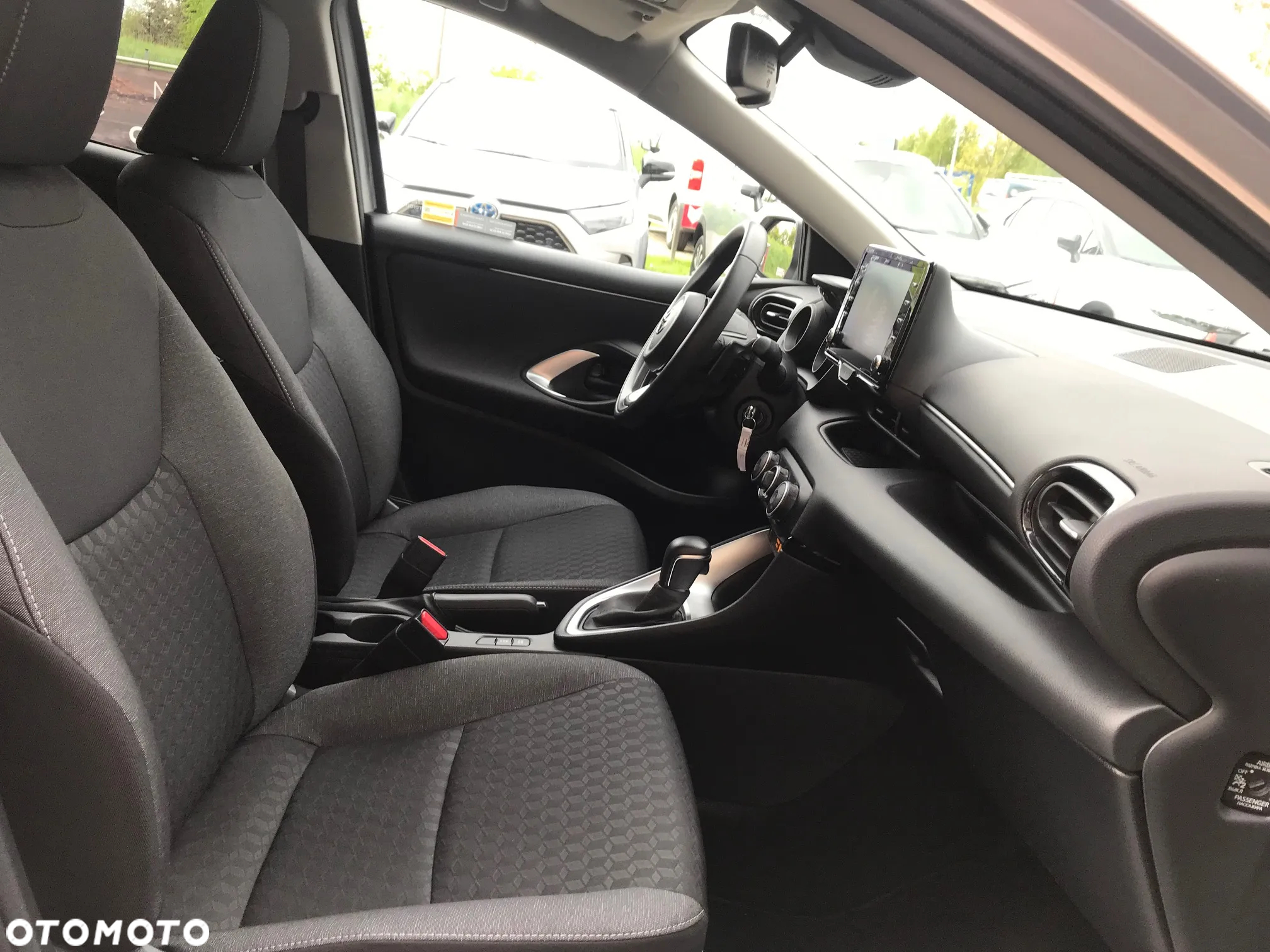 Toyota Yaris 1.5 Comfort CVT - 17