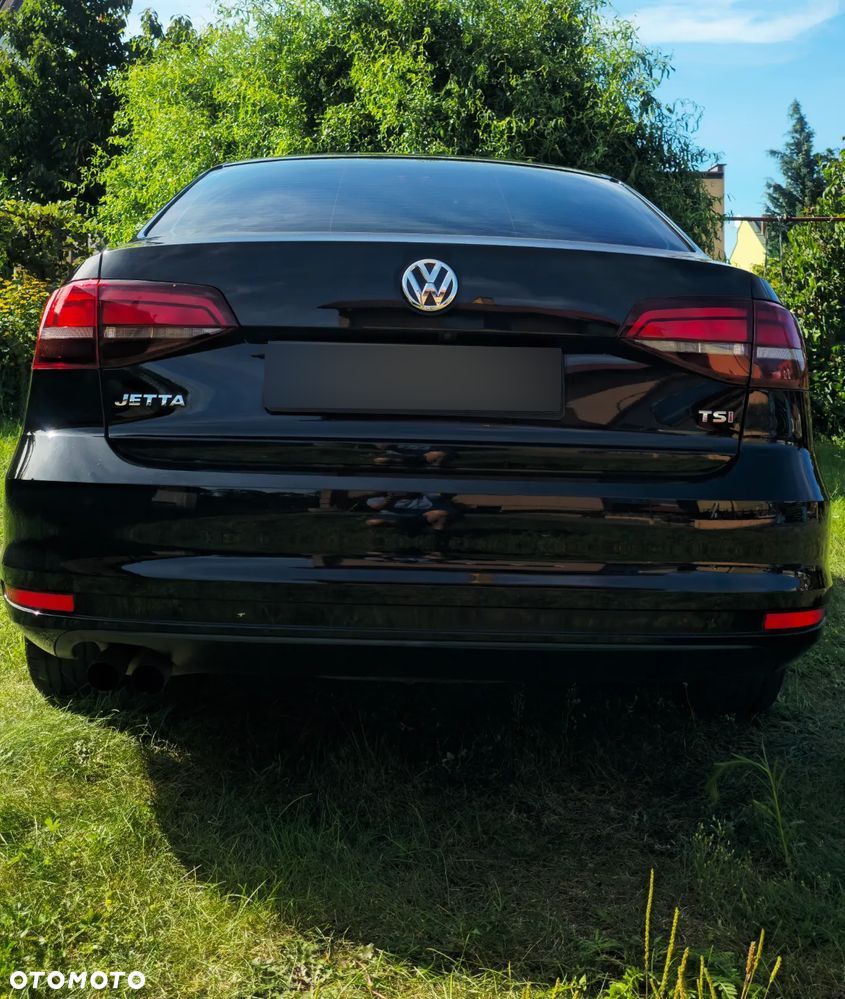 Volkswagen Jetta - 5