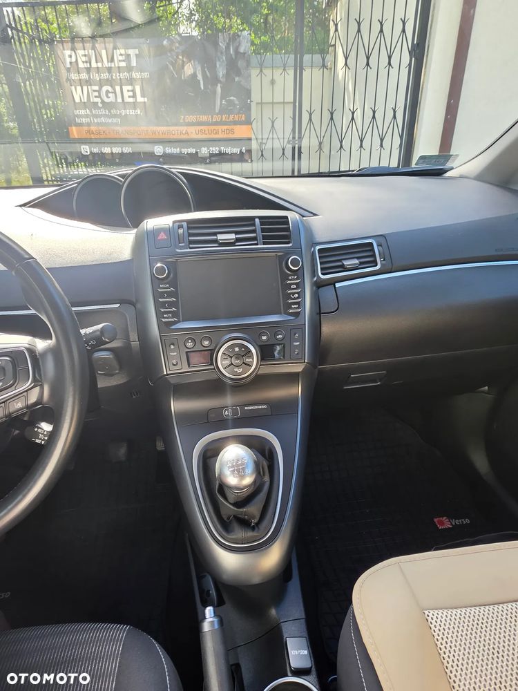Toyota Verso 1.8 Prestige EU6 - 10