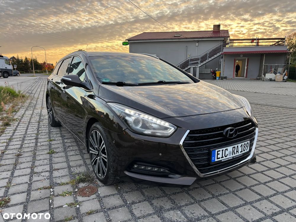 Hyundai i40 Kombi 1.7 CRDi Premium - 19