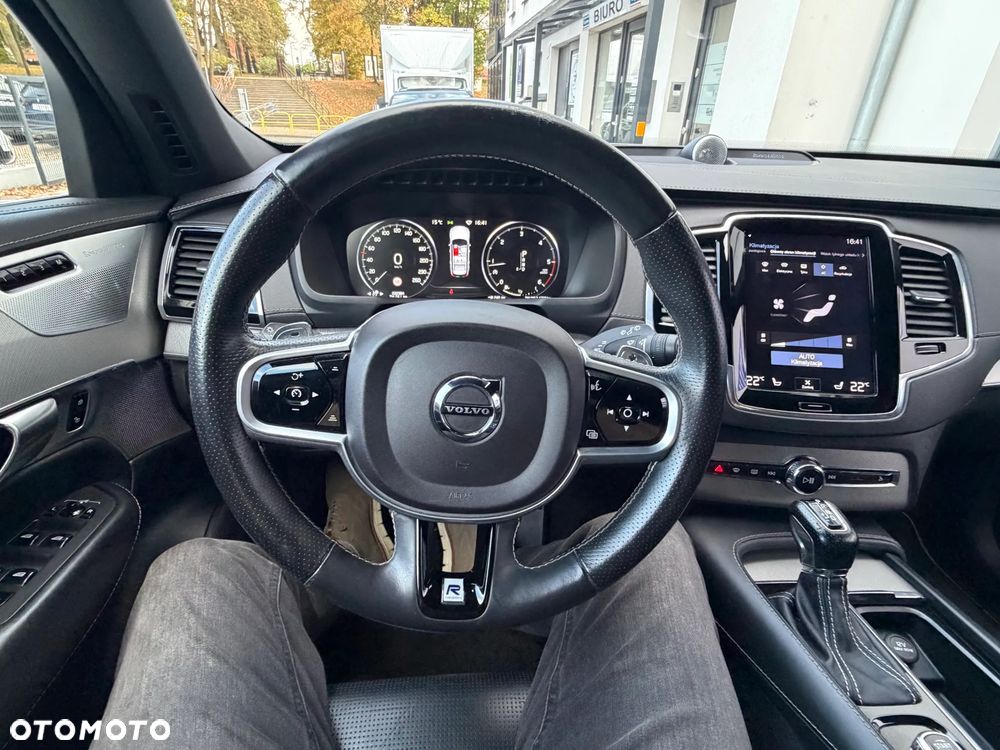 Volvo XC 90 D5 AWD Geartronic RDesign - 17